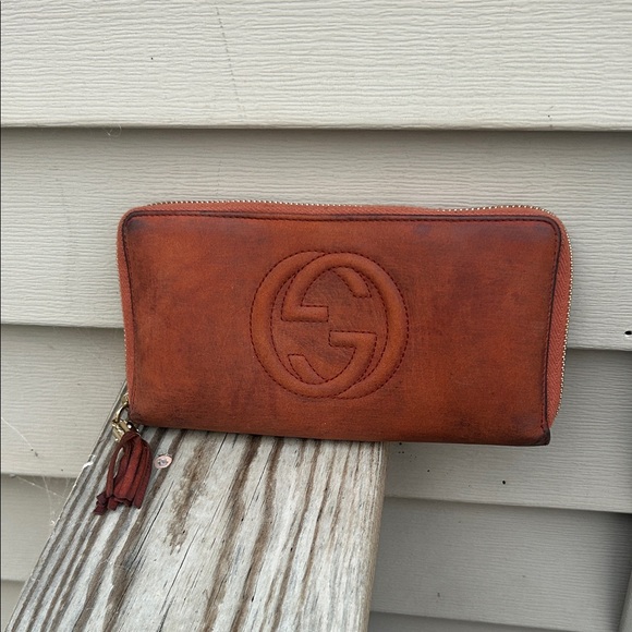 Gucci Soho Nubuck leather Zip around Wallet - Picture 1 of 9
